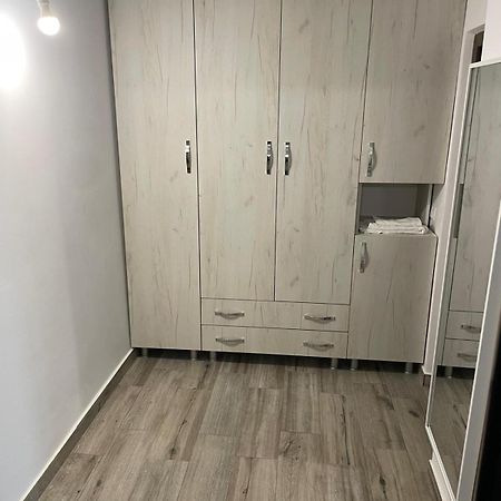 יאשי Propriete Ten - Close To University, Hospital And Downtown מראה חיצוני תמונה
