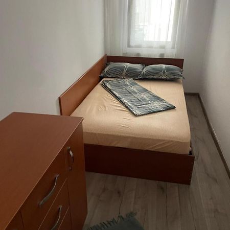 יאשי Propriete Ten - Close To University, Hospital And Downtown מראה חיצוני תמונה